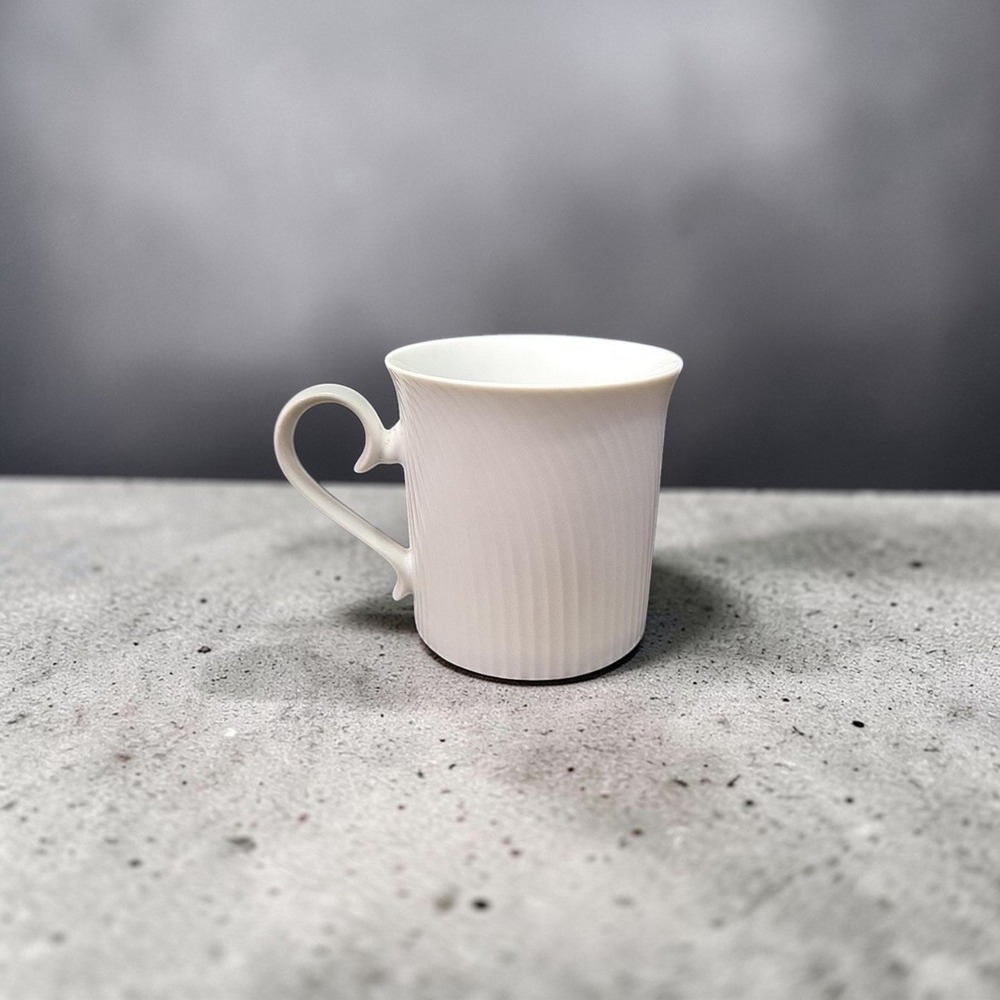 Dansk Tapestries Winter White Mug, Jack Lenor Larsen, Curved Lines Coffee Cup